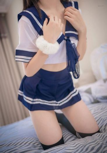扯下肚兜强占身子h_免费观看高清版